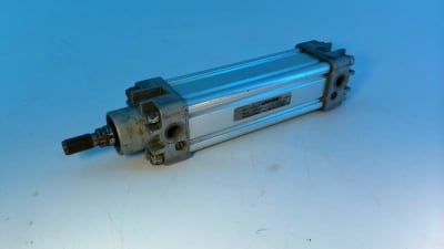 UNIVER GROUP K200-040-0100M