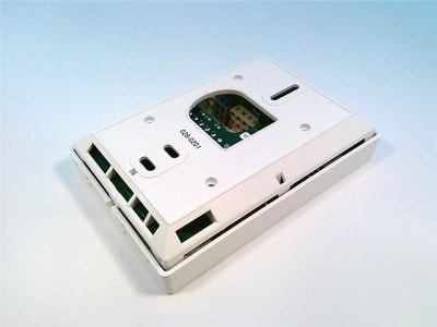 JOHNSON CONTROLS TEC2203-3