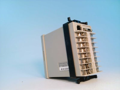 KEYENCE CORP AT-V500
