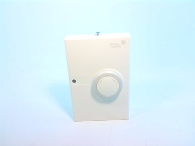 JOHNSON CONTROLS NS-BTP7002-0