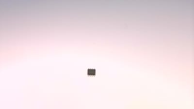 ANALOG DEVICES AD711KRZ