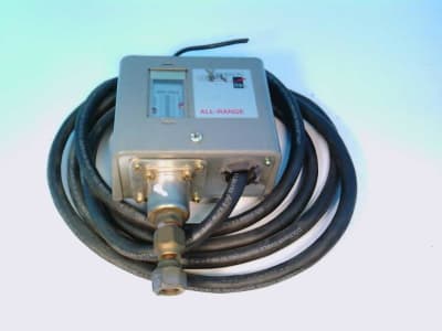 JOHNSON CONTROLS P70CA-2