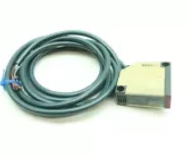 OMRON E3JK-5DM2