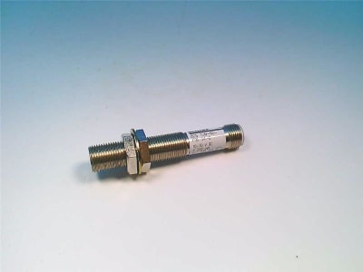 BALLUFF BOS 12M-NO-1YB-S4-C