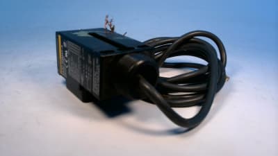 OMRON E3JU-D2M4T-3