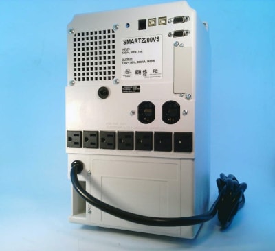 TRIPP LITE SMART2200VS