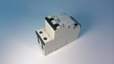 SIEMENS 5SY4525-7