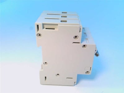 ALLEN BRADLEY 1492-CB3G030