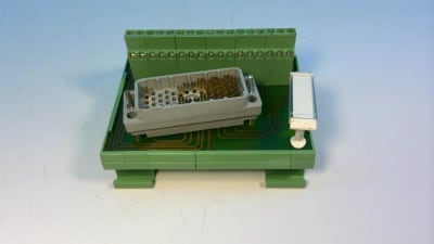 PHOENIX CONTACT UMK- EC56/32-XUR