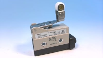 OMRON D4MC-3030