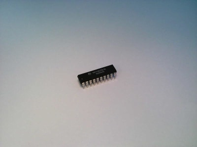 NXP SEMICONDUCTOR MC74ACT521N