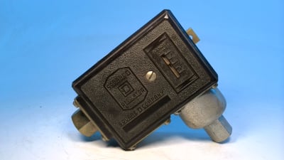 SCHNEIDER ELECTRIC 9012-FLG-2