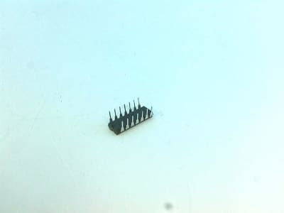 NXP SEMICONDUCTOR HEF4001BP