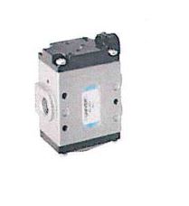 UNIVER GROUP AG-3073