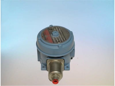 UNITED ELECTRIC J120-144-9758