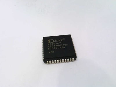 XILINX XC9536-10PC44C