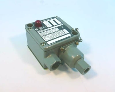 ALLEN BRADLEY 836T-T261JX9