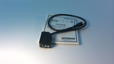 OMRON E3ZD81KM3J03M