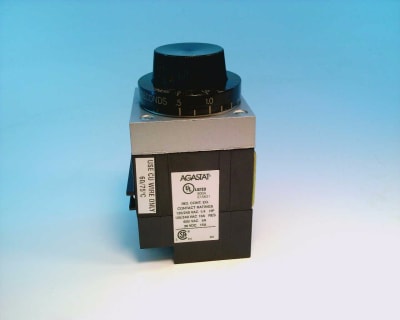 TE CONNECTIVITY 4-1423159-8