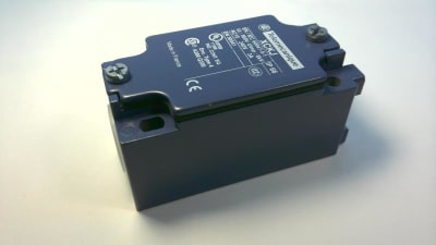 TELEMECANIQUE SENSORS ZCKJ18