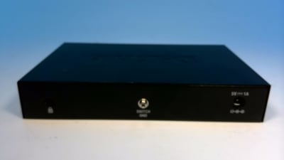 D LINK DGS-108