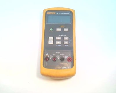 FLUKE 715