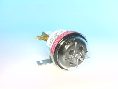 JOHNSON CONTROLS V-6135-2