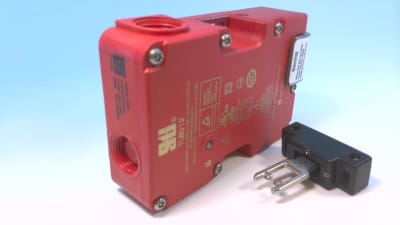 OMRON TL8012-S2110FM