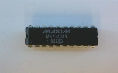 MAXIM INTEGRATED PRODUCTS MX7528KN
