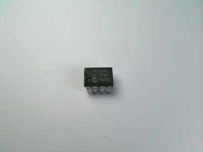 MICROCHIP TECHNOLOGY INC 24C04A/P