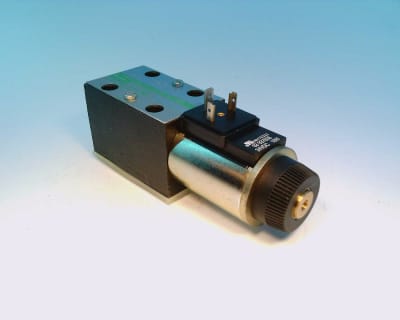 EATON CORPORATION DG4V-3S-6A-M-U-HL7-60-EN490