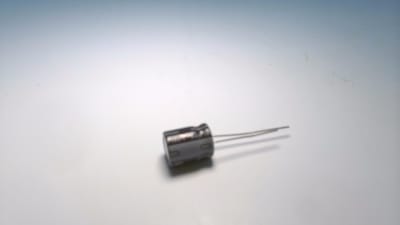 NICHICON UPS2A330MPD1TD