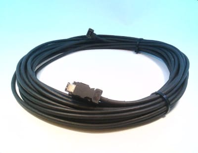 OMRON R88A-CRKA015CR-E
