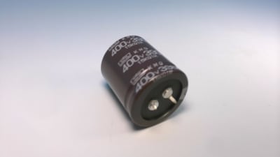 UNITED CHEMI CON EKMQ401VSN391MR40S