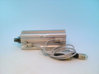 SMC CDQ2B40-100DCM-F7BASDPC