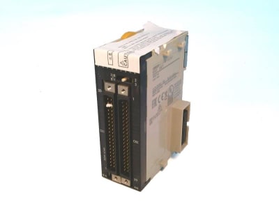 OMRON CJ1W-OD261