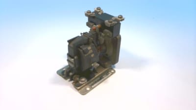 SCHNEIDER ELECTRIC 9050-A0-1D-V02