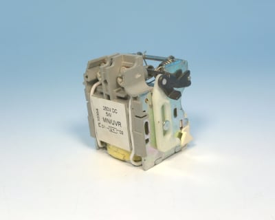 SCHNEIDER ELECTRIC LV429414