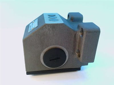 BALLUFF BES-516-B03-EJ-12-605-11