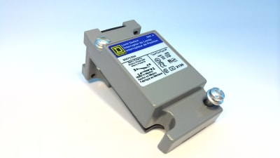 SCHNEIDER ELECTRIC 9007-C054