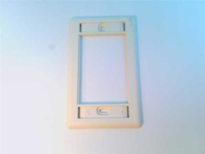 TE CONNECTIVITY 1339118-1