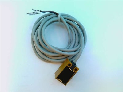 OMRON TL-Q5MC1 2M
