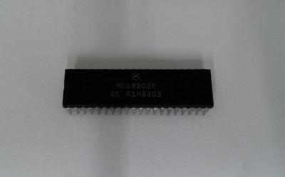 NXP SEMICONDUCTOR MC68B02P