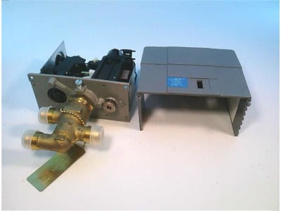 JOHNSON CONTROLS AV-8022-1006