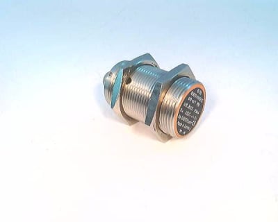 EFECTOR IIB3010-ANKG/US-100-DNS-II5453