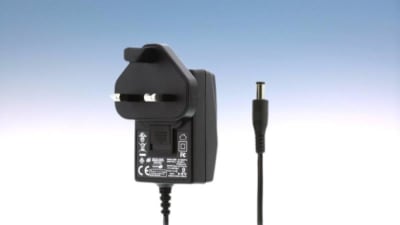 THE MOXA GROUP PWR-12042-UK-S1