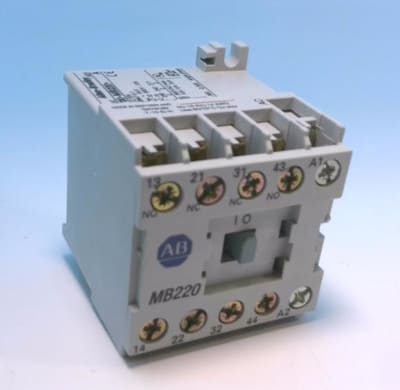 ALLEN BRADLEY 700-MB220A24S