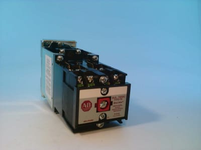 ALLEN BRADLEY 700DC-PH400DZ24