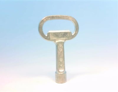 HAMMOND MANUFACTURING 2TRK7