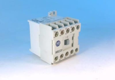 ALLEN BRADLEY 700DC-MB220Z11